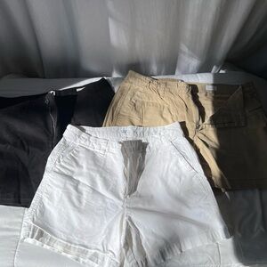 Gap Women’s 5” city fit cotton shorts black, white & khaki 3 in set